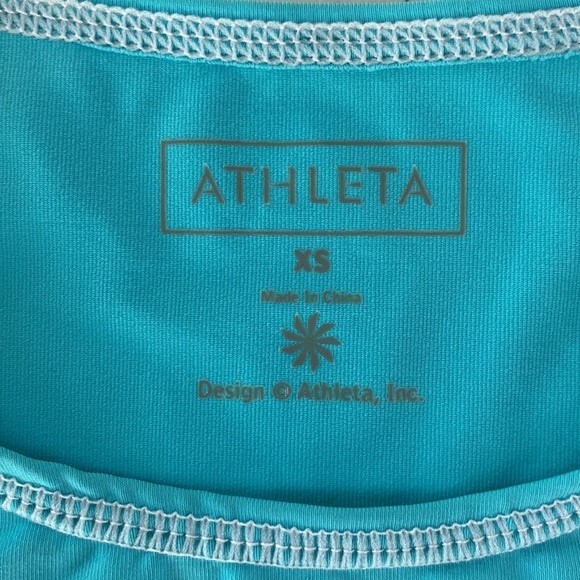 Athleta Summer Shade Rash Guard Top Aqua Blue Short Sleeves Water Sports Beach - Picture 8 of 16